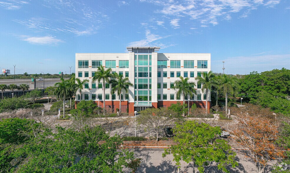 More Photos Of 1250 S Pine Island Rd, Plantation Office For Lease