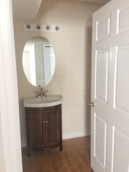 More Photos Of 172-184 Follins Ln, Saint Simons Island Office For Lease