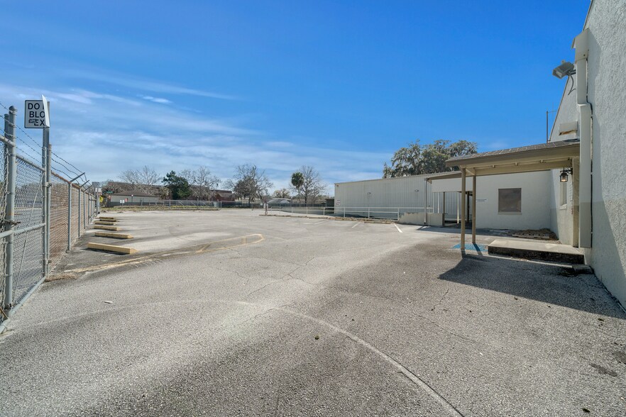 More Photos Of 506 SE 3rd Ave, Ocala Warehouse For Lease