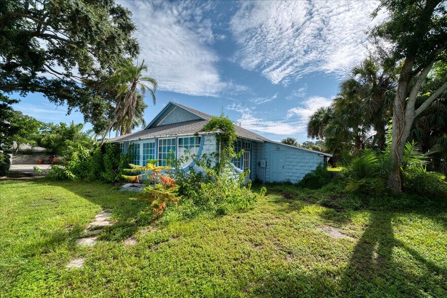 More Photos Of 1040 Broadway, Dunedin Land For Lease