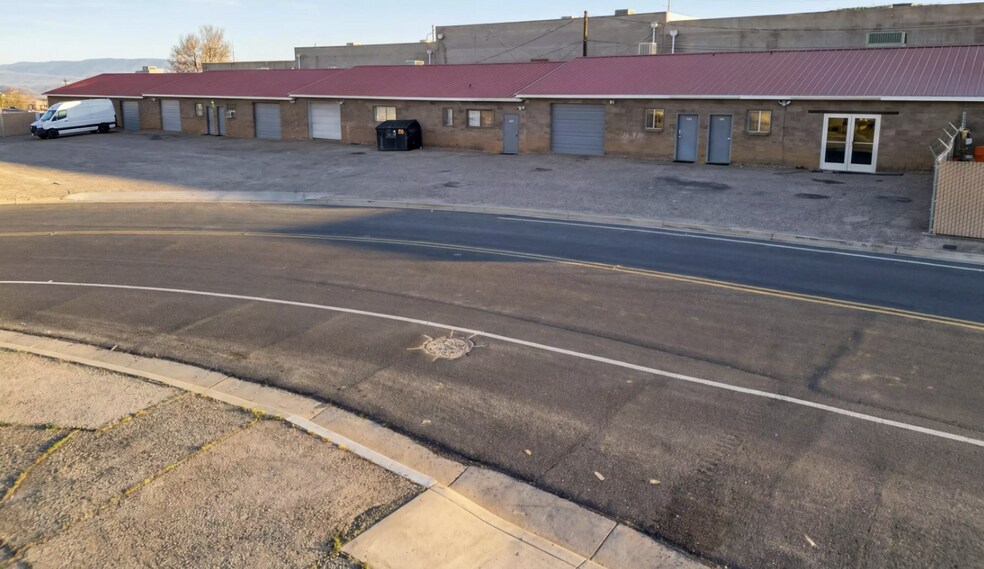 More Photos Of 635 Red Rock Rd, St George Warehouse For Lease