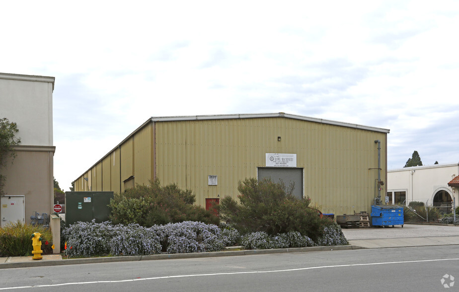 Primary Photo Of 2131 Delaware Ave, Santa Cruz Manufacturing For Lease