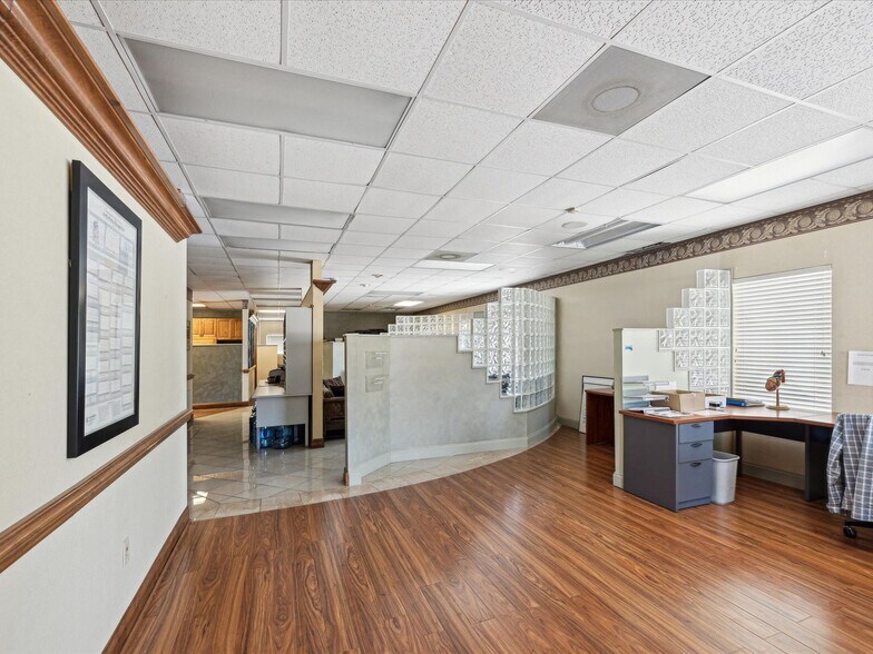 More Photos Of 2965 Roosevelt Blvd, Clearwater Office For Lease