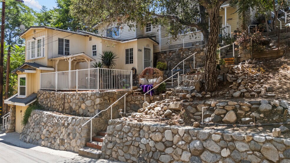 More Photos Of 11346 Santol Dr, Sylmar Apartments For Sale