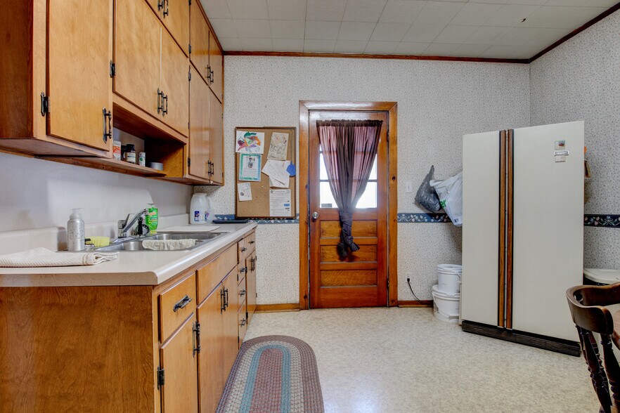 More Photos Of 12228 Indiana St, Leopold Storefront Retail Office For Sale