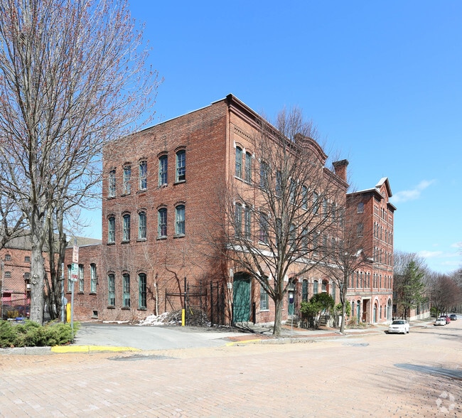 More Photos Of 201 Park Ave, Albany Apartments For Sale