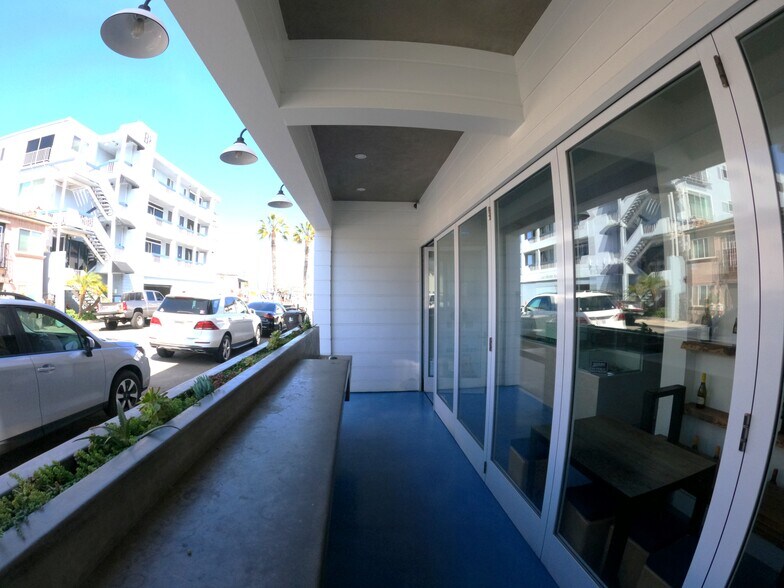 More Photos Of 72 62nd Pl, Long Beach Restaurant For Sale