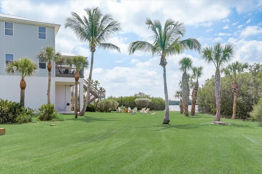 More Photos Of 2424 Bay Dr, Bradenton Land For Sale