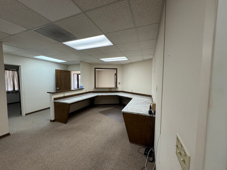 More Photos Of 411 W Gordon St, Thomaston Medical For Sale