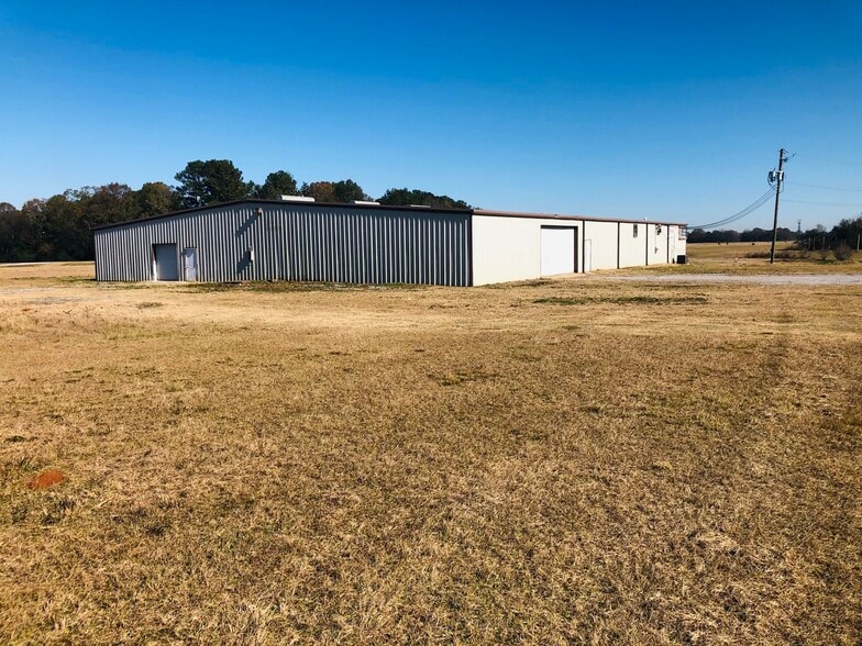 More Photos Of 936 Bowen Way, Prattville Warehouse For Lease