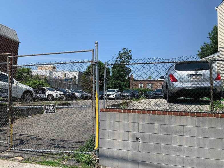 More Photos Of 3168 47th St, Astoria Land For Sale