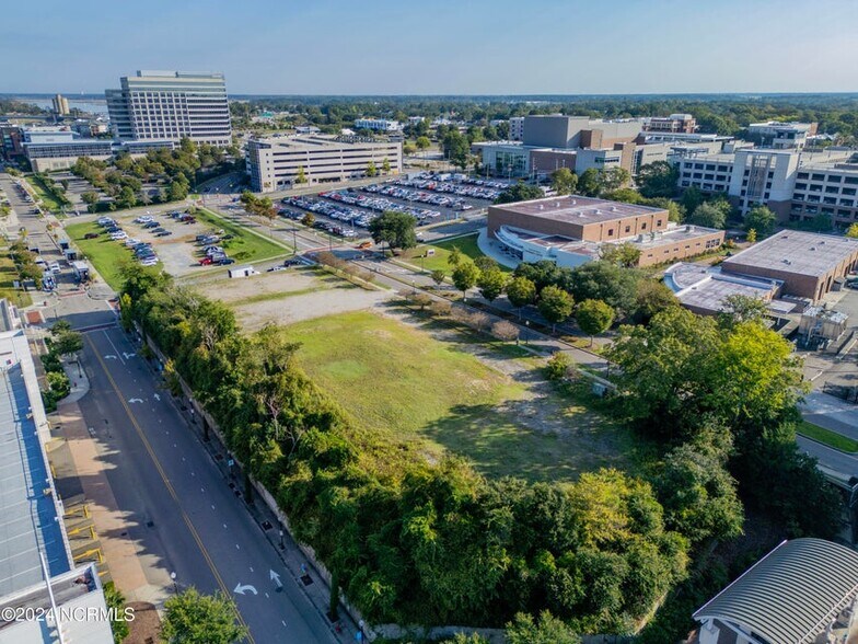 More Photos Of 615 N Front St, Wilmington Storefront Retail Office For Sale