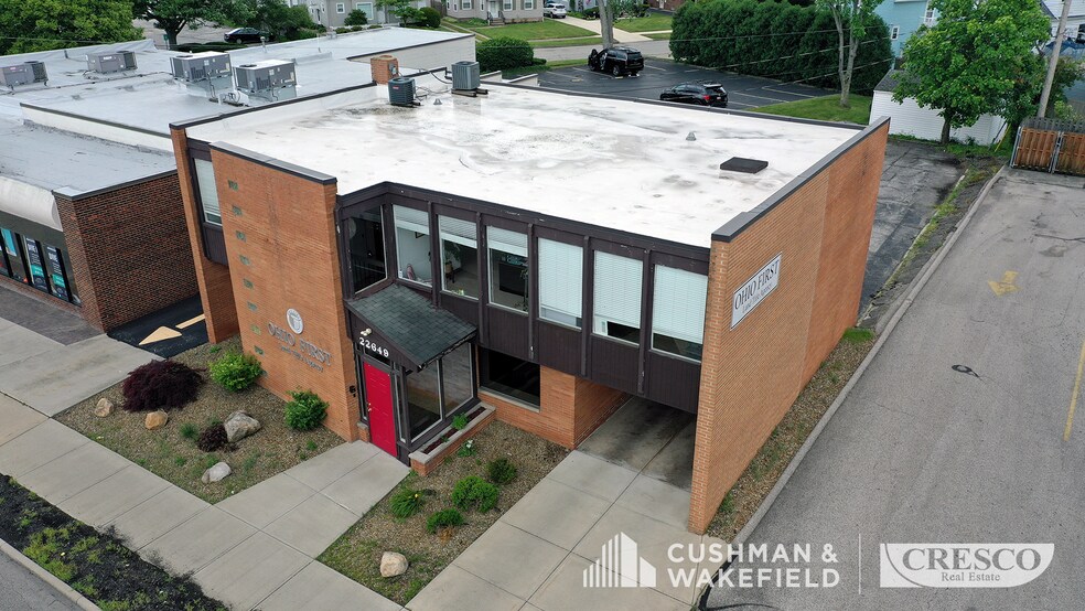 Primary Photo Of 22649 Lorain Rd, Fairview Park Office For Lease