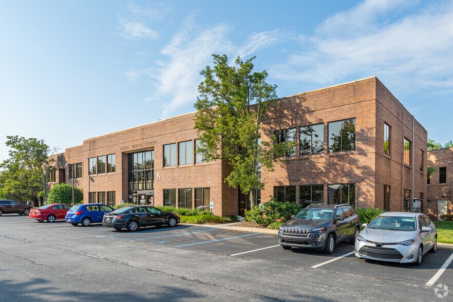 Primary Photo Of 15 Omega Dr, Newark Medical For Sale