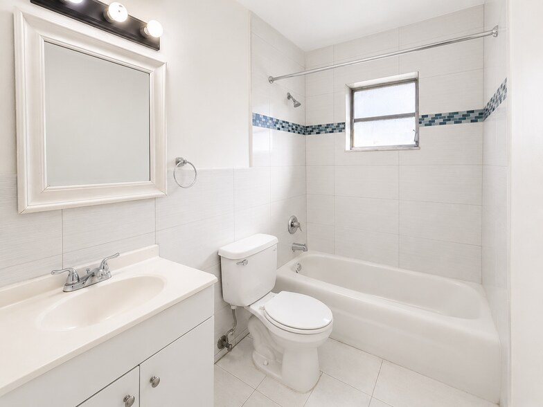 More Photos Of 4341 Riverside Dr, Coral Springs Apartments For Sale