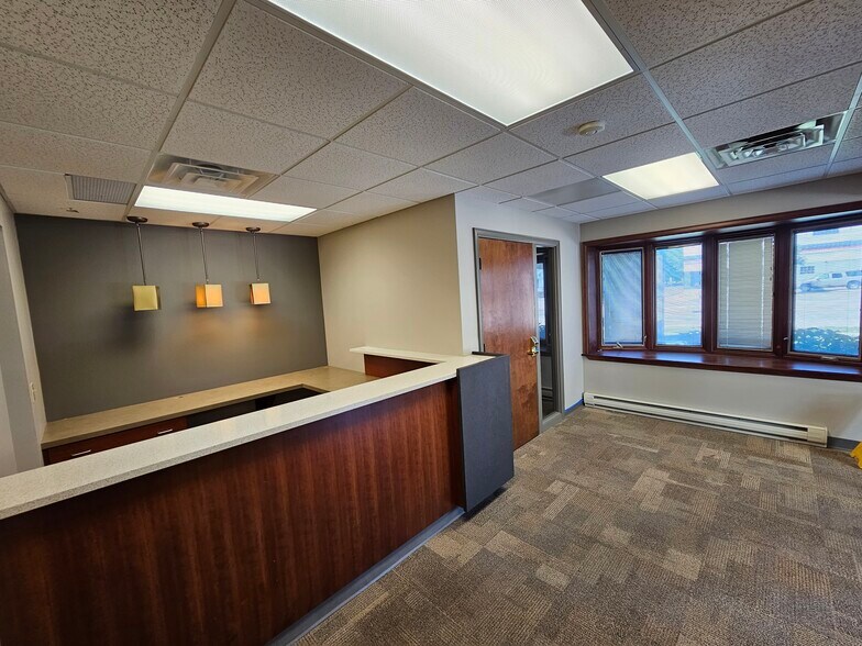 More Photos Of 10233 W Greenfield Ave, West Allis Medical For Lease