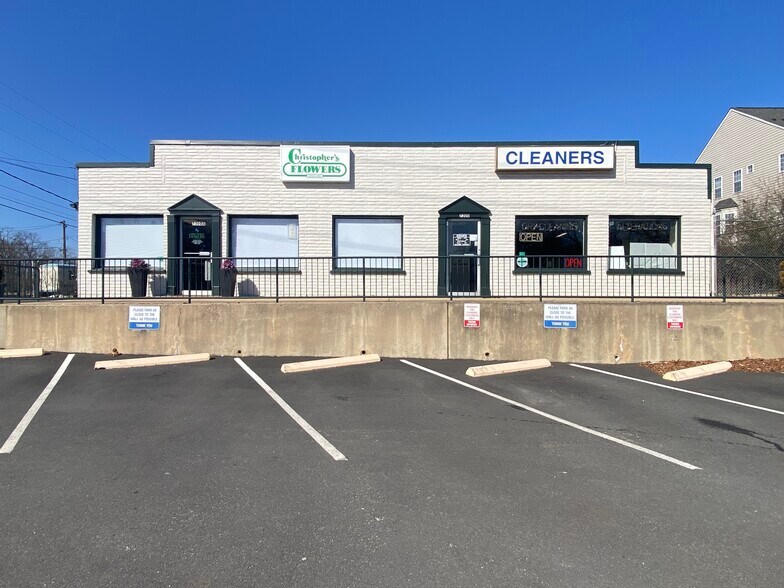 More Photos Of 7300 Beulah St, Alexandria General Retail For Lease