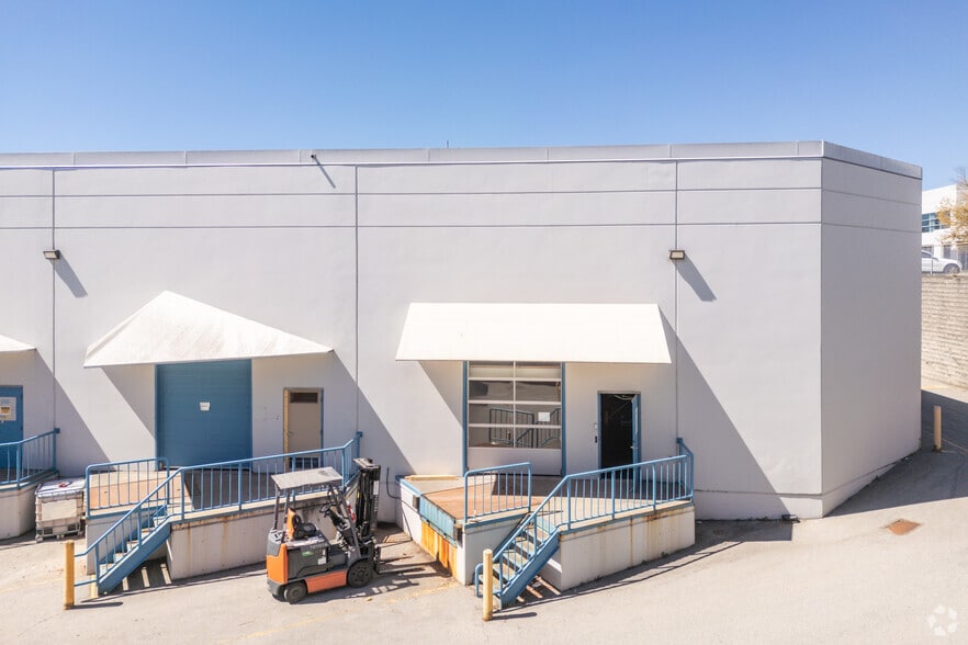 More Photos Of 625 W Kent Ave, Vancouver Light Manufacturing For Lease