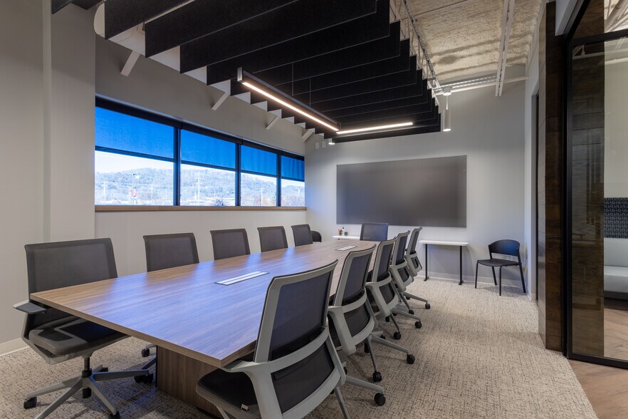 More Photos Of 761 Old Hickory Blvd, Brentwood Office For Lease