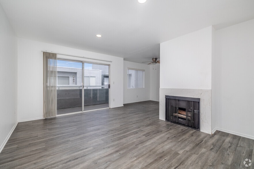 More Photos Of 4406 Cahuenga Blvd, Toluca Lake Apartments For Sale