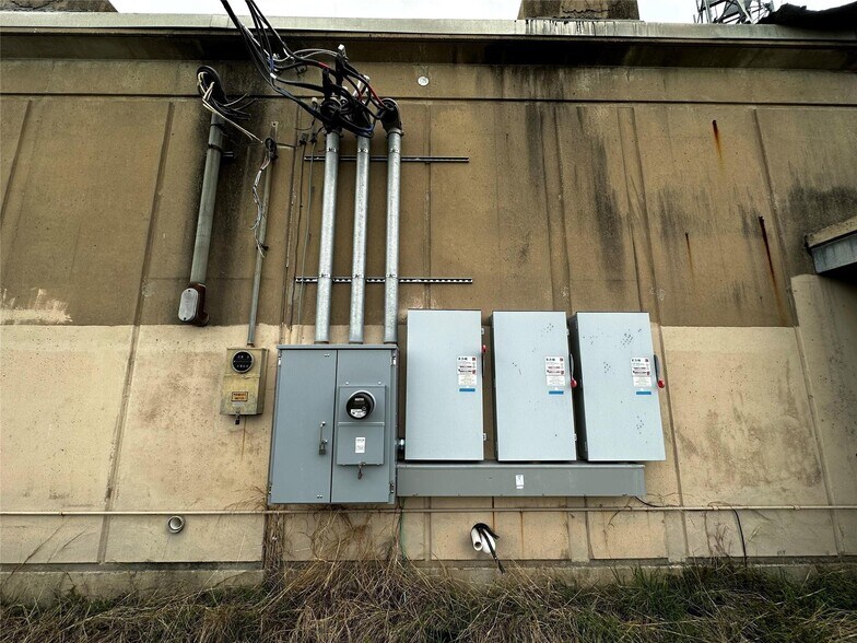 More Photos Of 550 S Farm To Market 1138, Nevada Radio TVTransmission Facilities For Sale