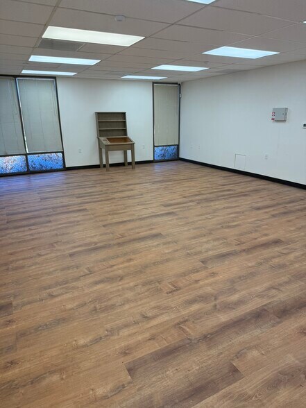 More Photos Of 2675 N Ventura Rd, Port Hueneme General Retail For Lease