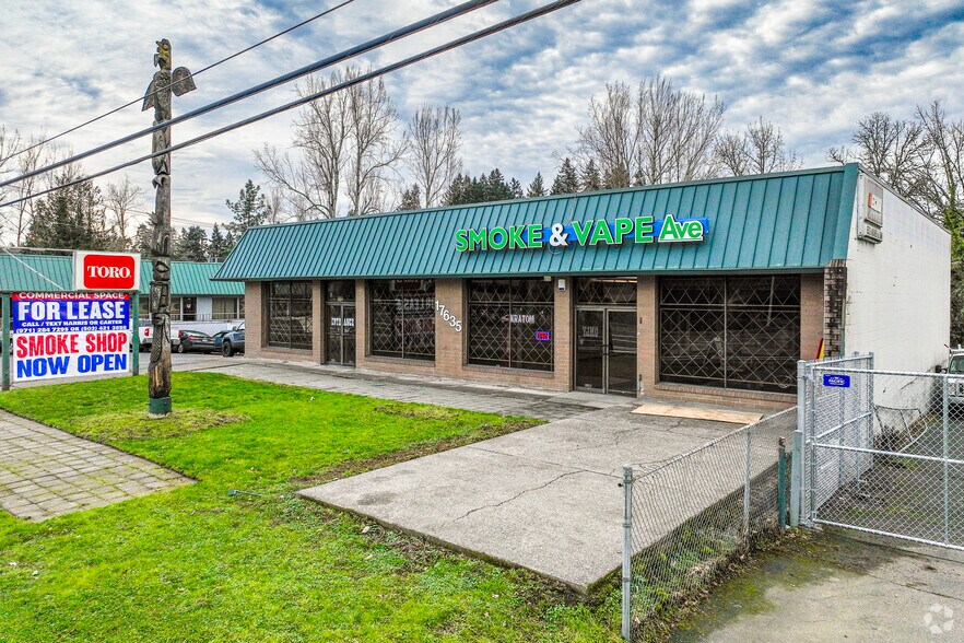 More Photos Of 17635 SE McLoughlin Blvd, Milwaukie Freestanding For Lease