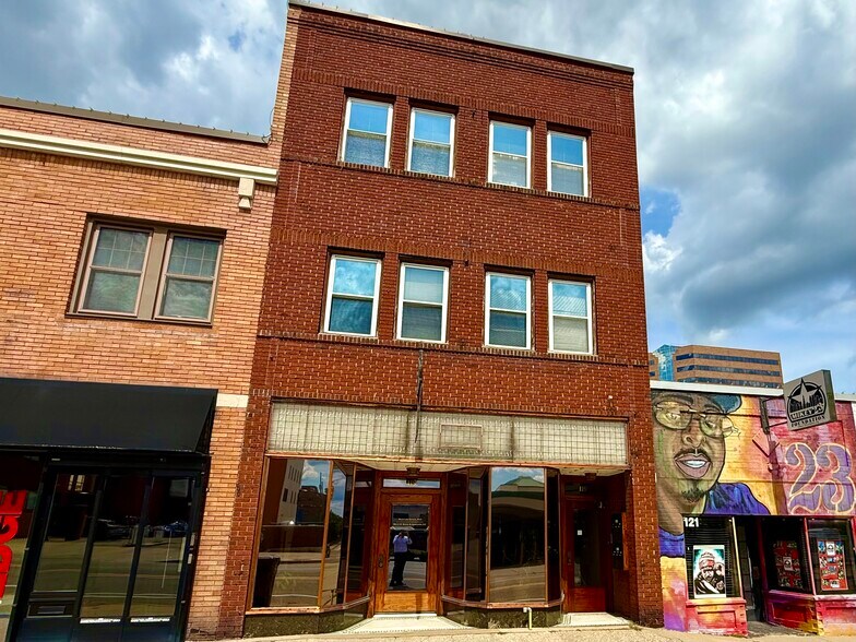 More Photos Of 119 E Kalamazoo St, Lansing Apartments For Sale