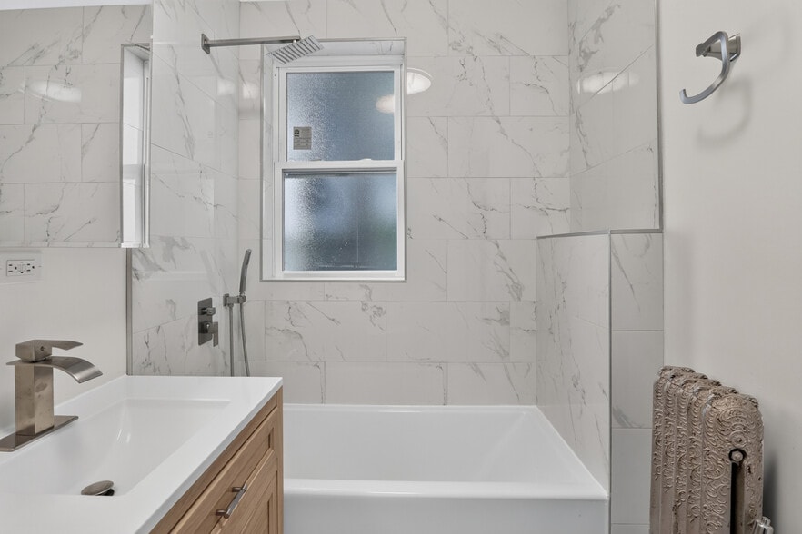 More Photos Of 1528 E 74th Pl, Chicago Apartments For Sale