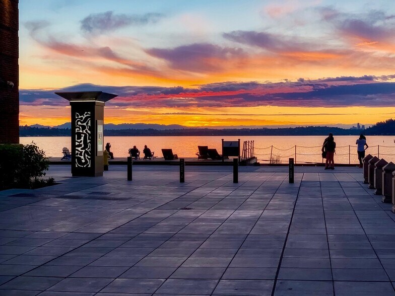 More Photos Of 1101 Lake Washington Blvd N, Renton Unknown For Lease