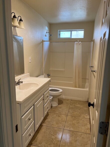 More Photos Of 155 E G St, Brawley Apartments For Sale