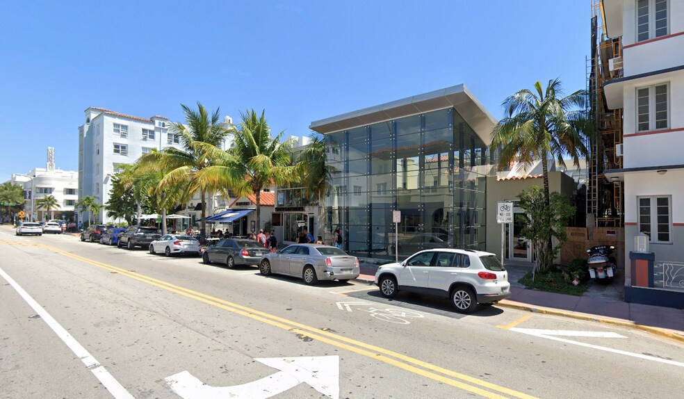 More Photos Of 909 Collins Ave, Miami Beach Restaurant For Sale