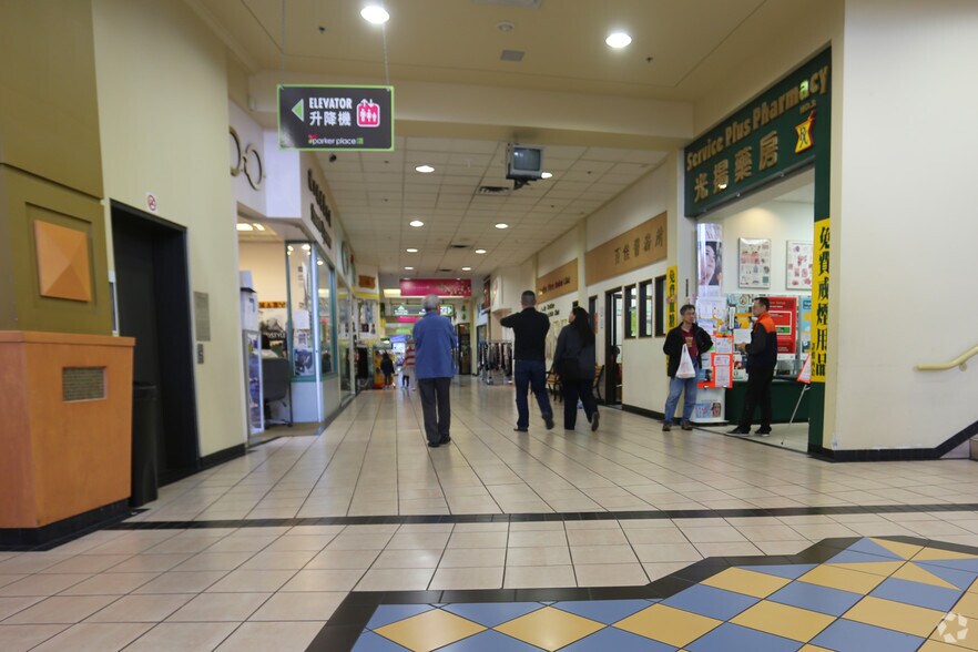 More Photos Of 4380 No. 3 Rd, Richmond Storefront For Lease