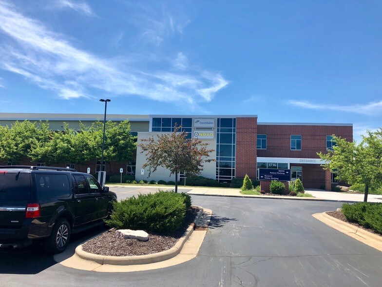 More Photos Of 1716 Lawrence Dr, De Pere Medical For Lease