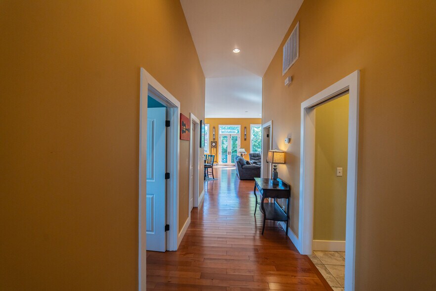 More Photos Of 333 N 9th St, Paducah Storefront Retail Residential For Sale