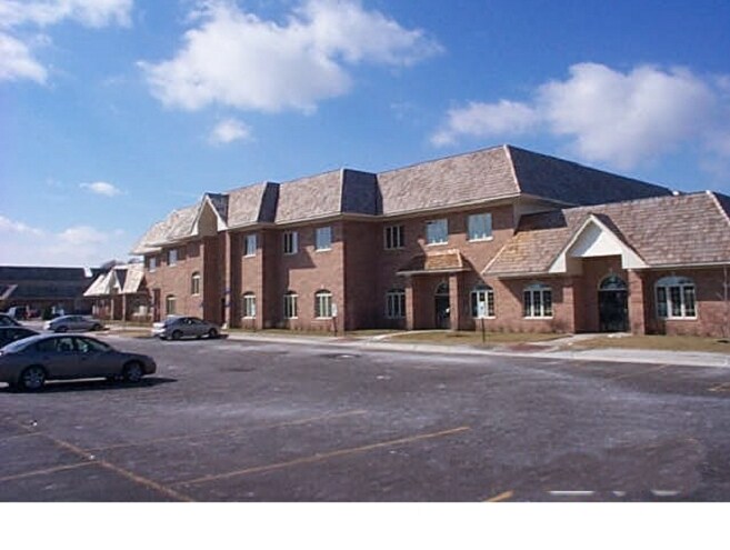 More Photos Of 1880 W Winchester Rd, Libertyville Medical For Sale