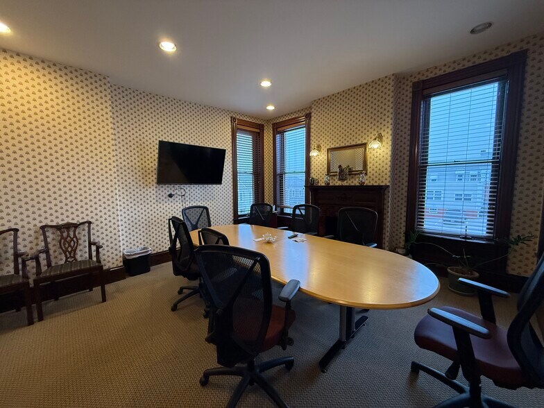 More Photos Of 25 Harvard St, Worcester Office For Lease