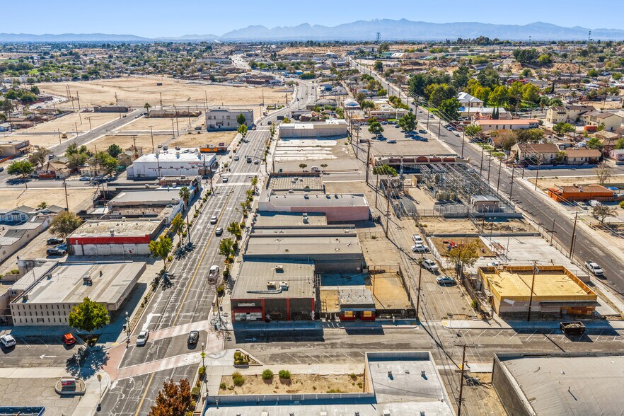 More Photos Of 15586 7th St, Victorville Storefront For Sale