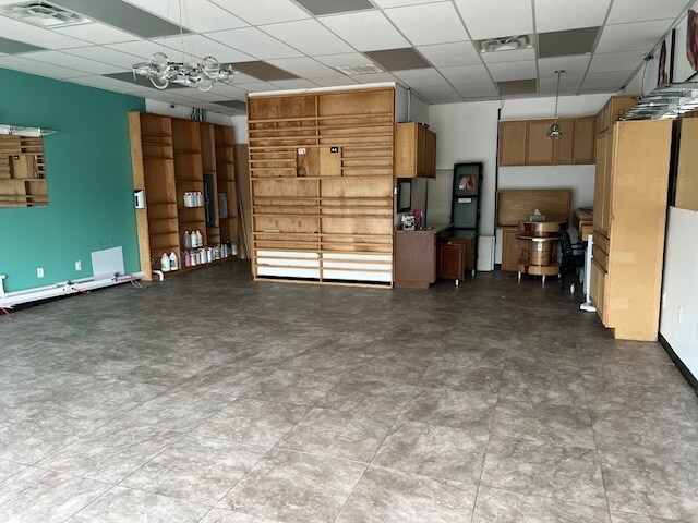 More Photos Of 516 S Hampton Rd, Dallas Storefront Retail Office For Lease