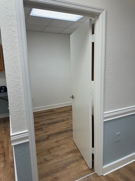 More Photos Of 2841 Tamiami Trl, Port Charlotte Medical For Sale