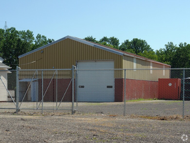 More Photos Of 5430 Stickney Ave, Toledo Warehouse For Lease