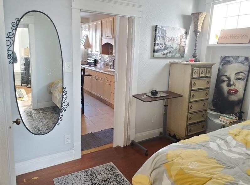 More Photos Of 112 W Main St, Belle Plaine Storefront Retail Residential For Sale