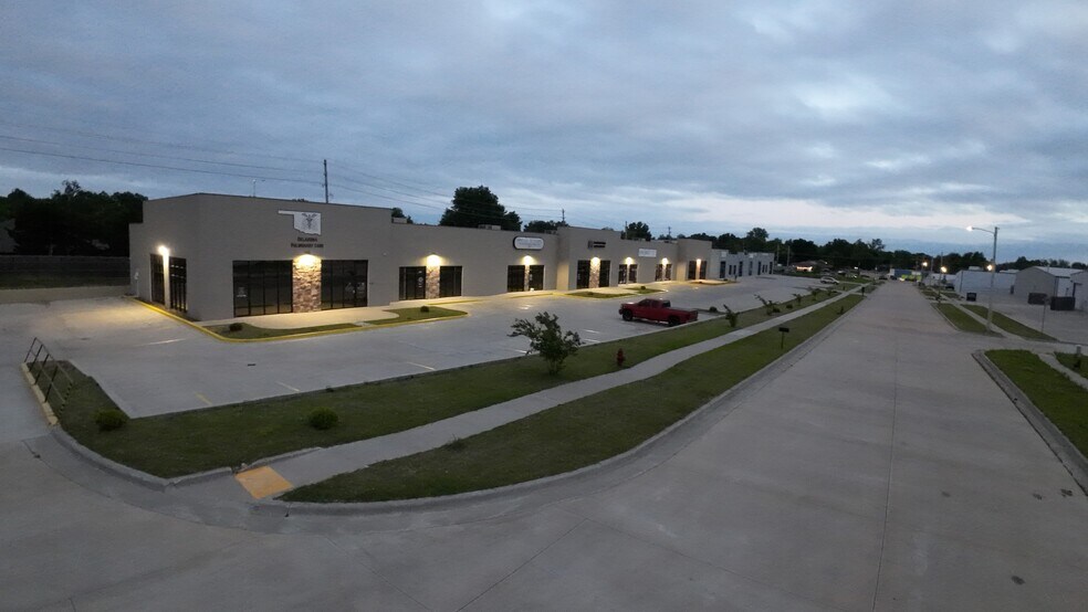 Primary Photo Of 1225 N Birch Ave, Broken Arrow Office For Sale
