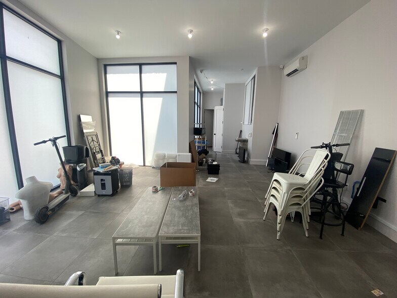 More Photos Of 253 McGuinness Blvd, Brooklyn General Retail For Lease