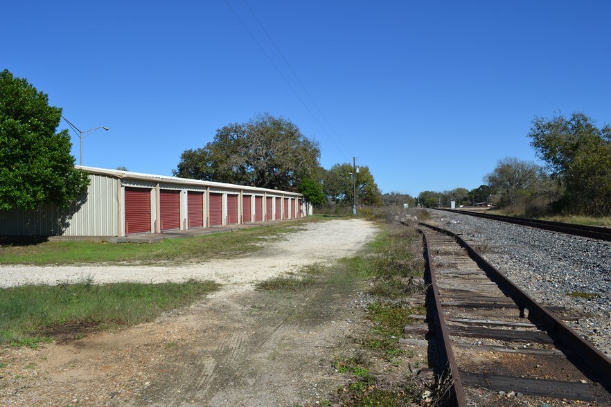 Primary Photo Of 2043 FM 535, Rosanky Warehouse For Sale