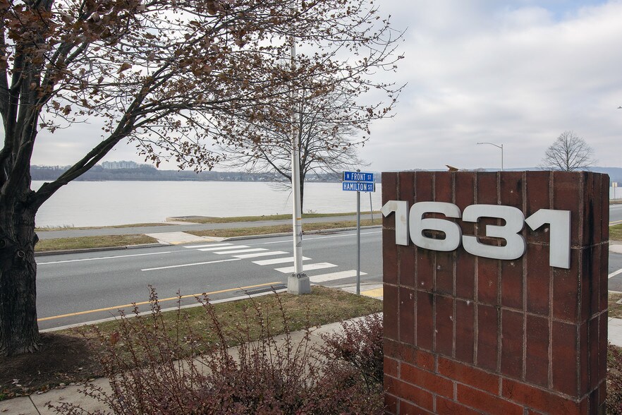 More Photos Of 1631 N Front St, Harrisburg Office For Lease