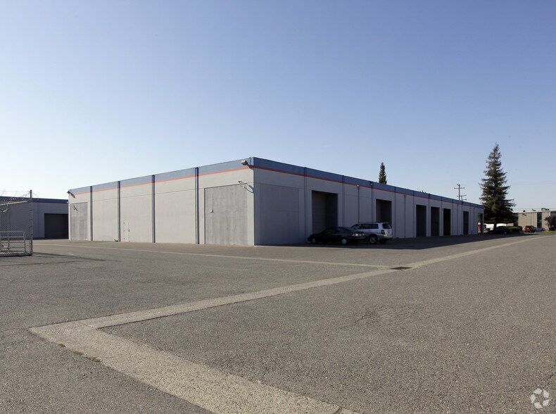 More Photos Of 8230 Alpine Ave, Sacramento Unknown For Lease