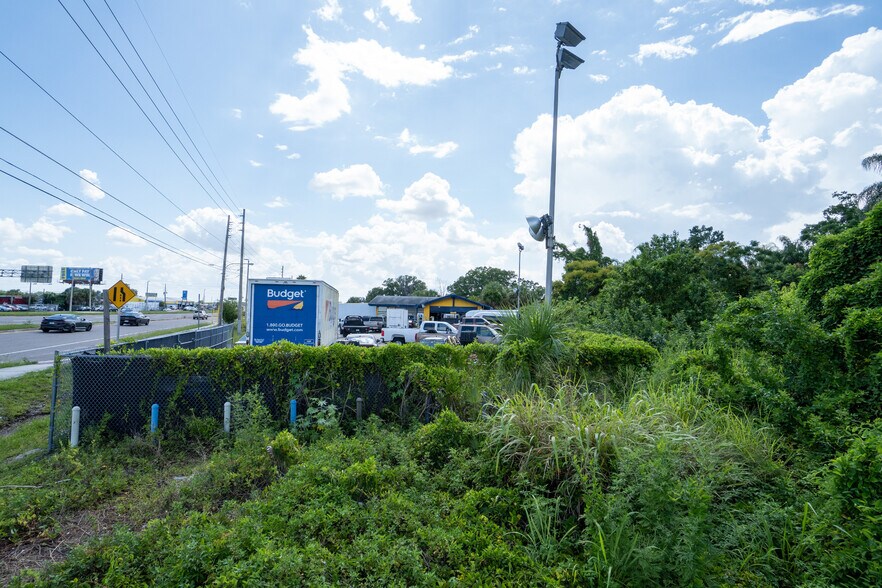 More Photos Of 5507 E Colonial Dr, Orlando Auto Repair For Sale