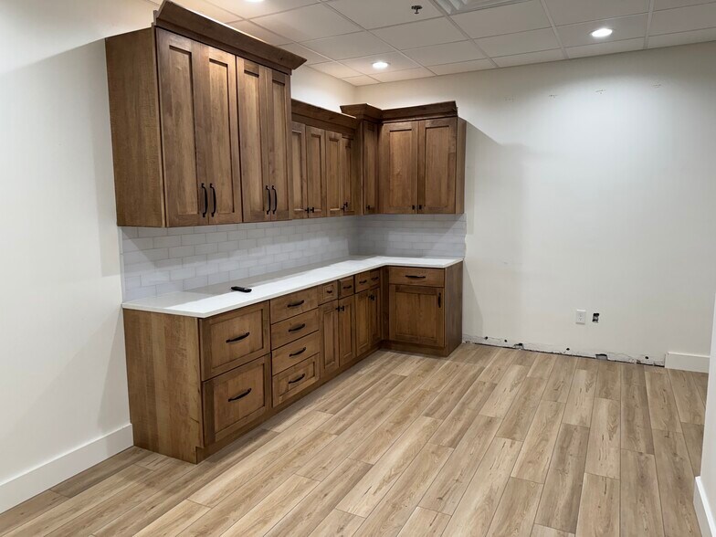 More Photos Of 2730 Virginia Pky, McKinney Medical For Sale