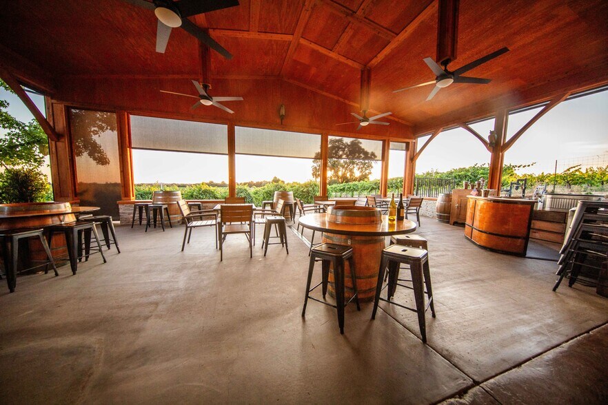 More Photos Of 21365 Shenandoah School Rd, Plymouth Winery Vineyard For Sale